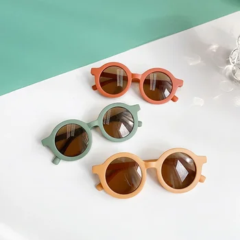  2023 Детская индивидуальность Классические солнцезащитные очки для мальчиков и девочек на открытом воздухе Цвета Защищают глаза Детские солнцезащитные очки UV400 Для детей
