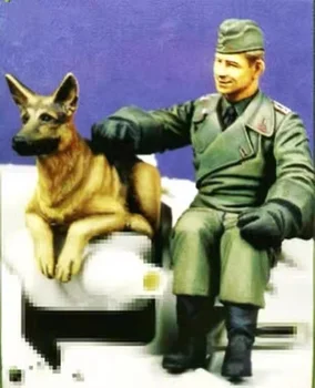  1/35 Наборы фигурных моделей из смолы WII Солдатики и собаки отдыхают в разобранном виде и неокрашенные 1244