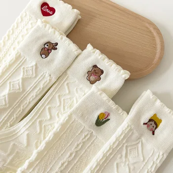  Белые хлопчатобумажные носки для отдыха с вышивкой из серии tide Day с мультяшной девушкой jk net красного цвета