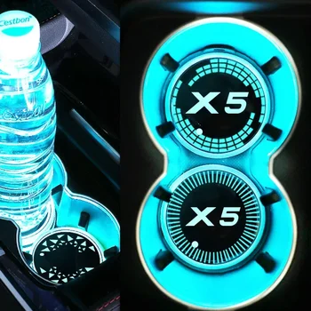  Светящаяся Автомобильная Подставка Для Стакана Воды LED Держатель Для Напитков Нескользящий Коврик для BMW X5 Логотип Значок Атмосфера RGB Cupmat Огни Pad Аксессуары