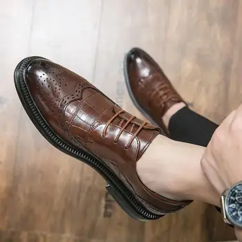  Весенняя мужская обувь Мужская рабочая одежда British Wild Black Свадебная модная обувь Мужская деловая Повседневная кожаная обувь Обувь